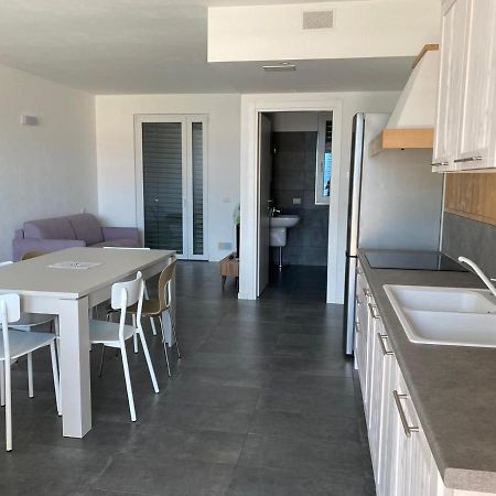 Musso Modern Apartments Lake View With Pool מראה חיצוני תמונה