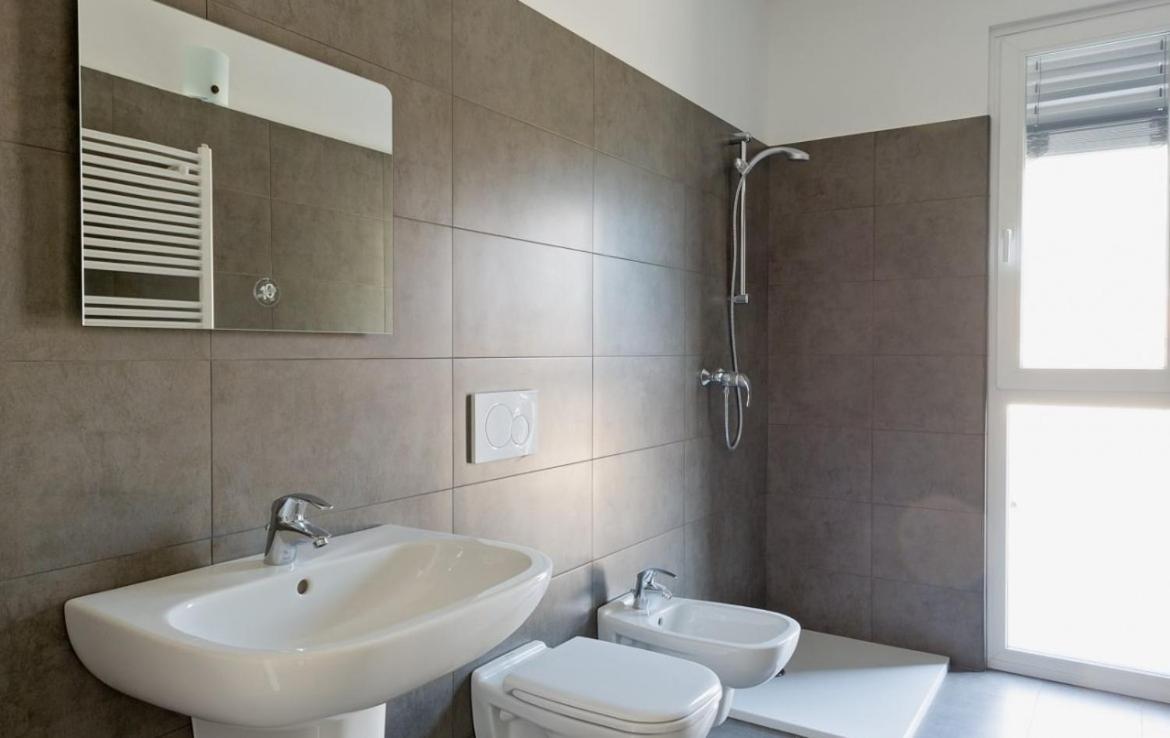 Musso Modern Apartments Lake View With Pool מראה חיצוני תמונה